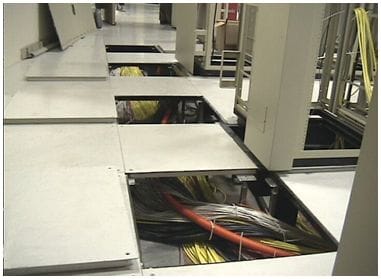 Raised Flooring untuk Ruang Data Center