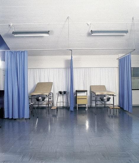 Curtain Medical dengan Bahan Non-Toksik