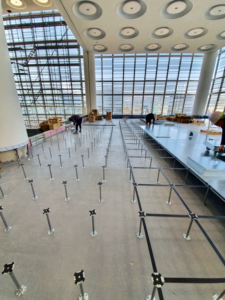 Raised Floor untuk Gedung Pemerintah dan Infrastruktur